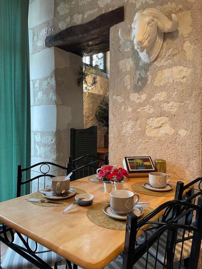 Hotel Le Relais, La Dormance, Le Bois Dormant Châteauvieux Exteriér fotografie