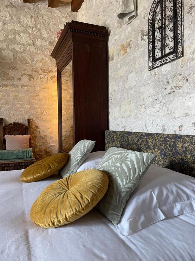 Hotel Le Relais, La Dormance, Le Bois Dormant Châteauvieux Exteriér fotografie