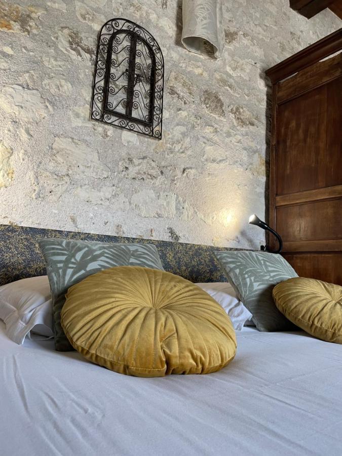 Hotel Le Relais, La Dormance, Le Bois Dormant Châteauvieux Exteriér fotografie