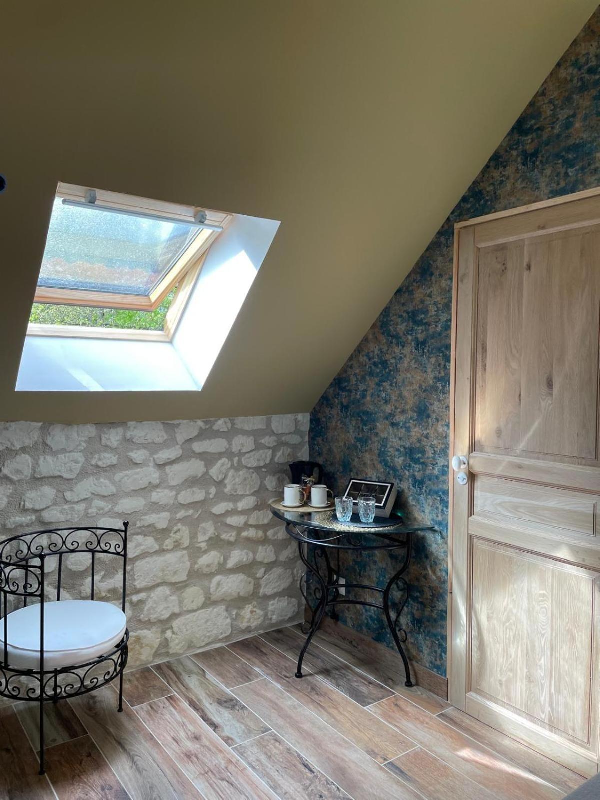 Hotel Le Relais, La Dormance, Le Bois Dormant Châteauvieux Exteriér fotografie